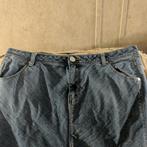 Cato knee length blue jean skirt - Picture 3 of 4